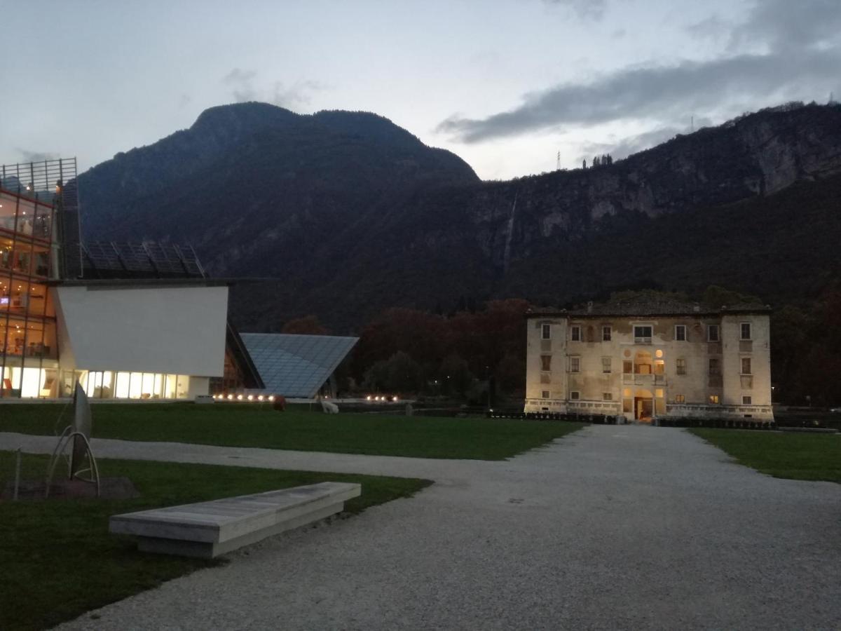 Bed & Go Trento Bed & Breakfast Bagian luar foto