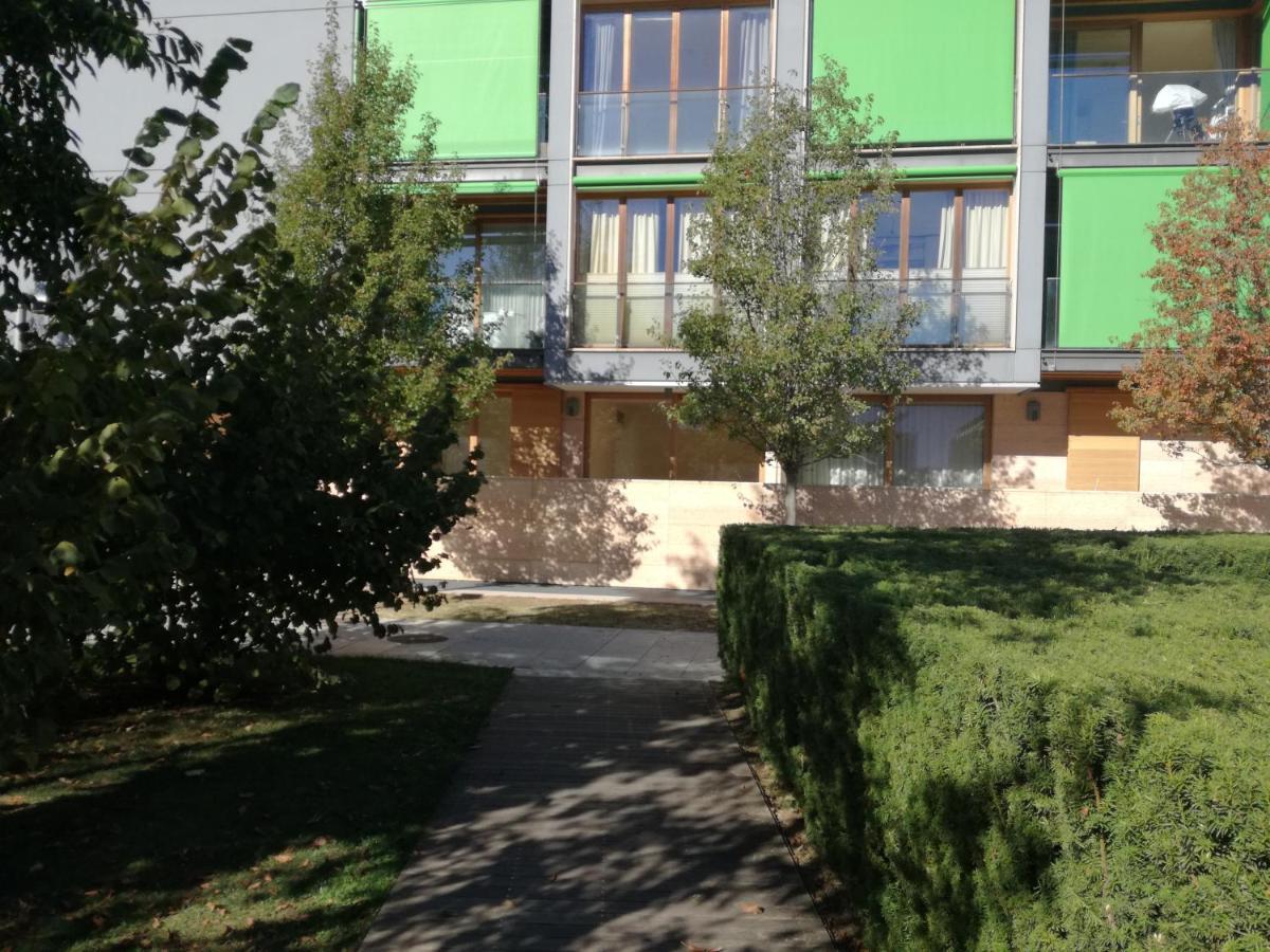 Bed & Go Trento Bed & Breakfast Bagian luar foto